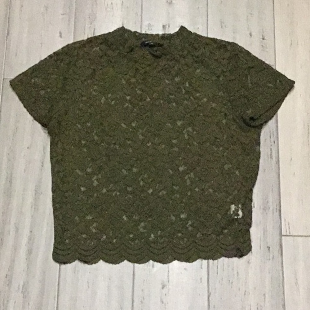 Green crop top